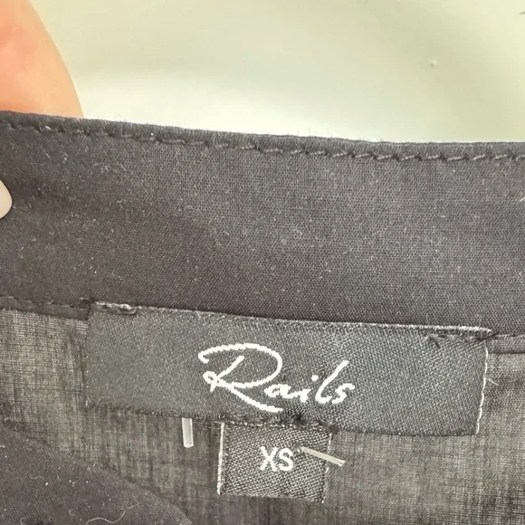 NWOT Rails Louella Flutter Black Ruffled Blouse - Picture 6 of 9